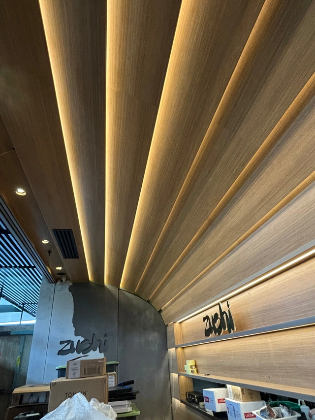 Zushi Restaurant